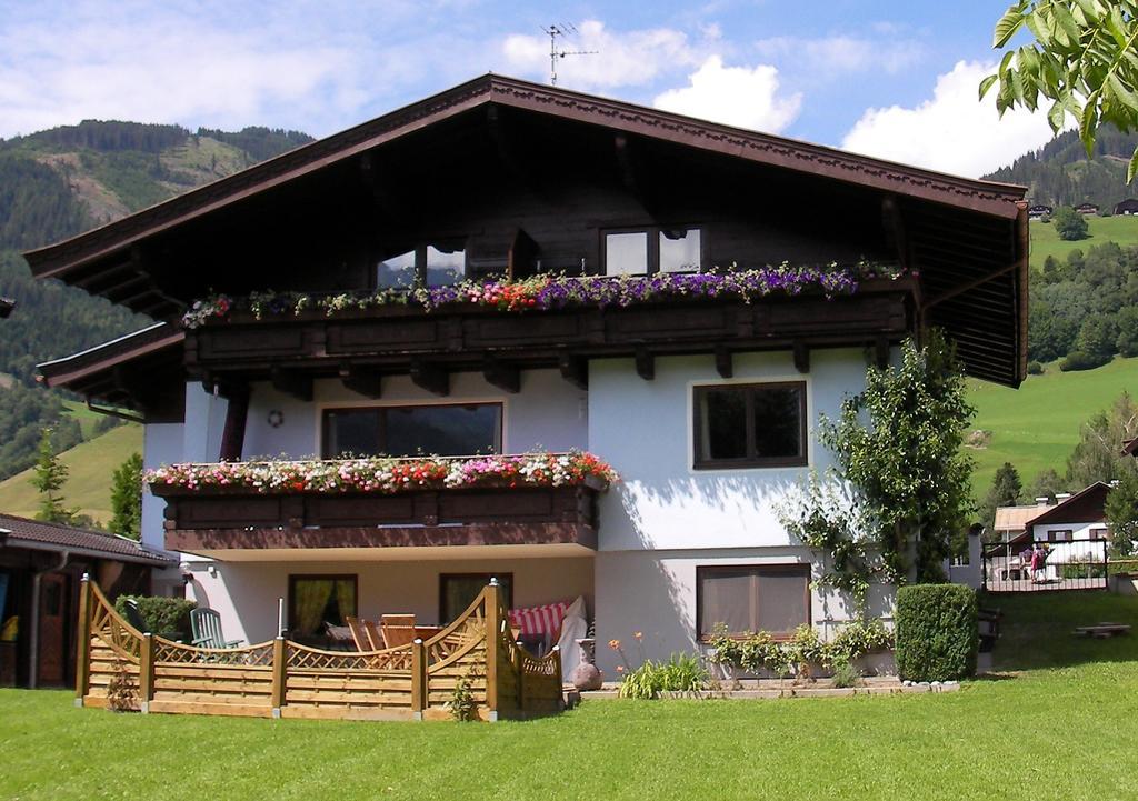 Chalet Anna Appartment อุทเทนดอร์ฟ ภายนอก รูปภาพ